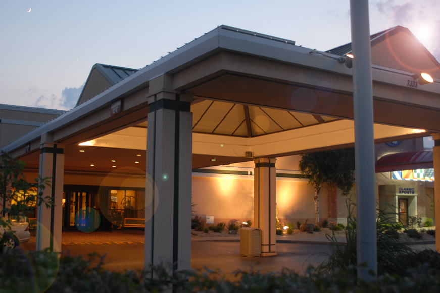Clarion Hotel Springfield 01.[1]